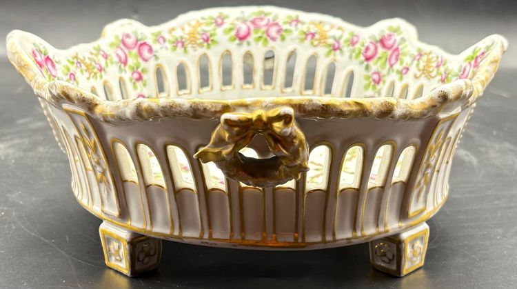 PORCELAIN PLANTER