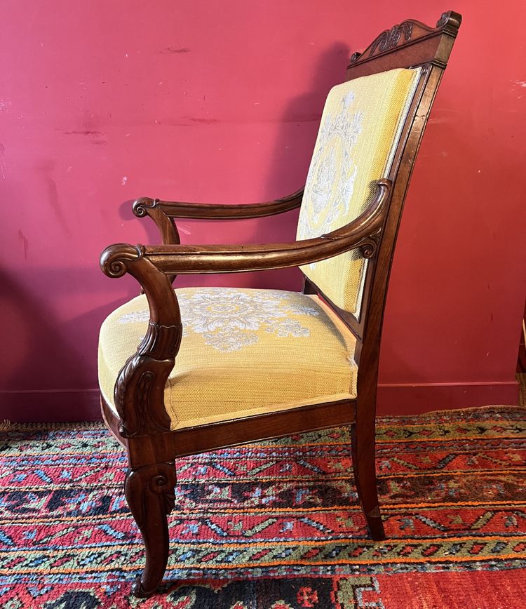 Paire de fauteuils en acajou, époque Charles X