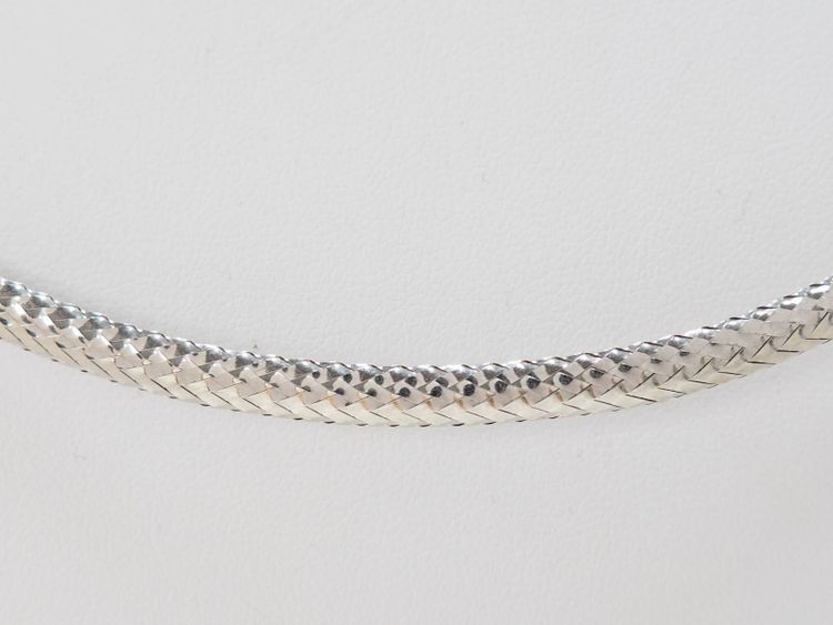 Collana omega in oro bianco
