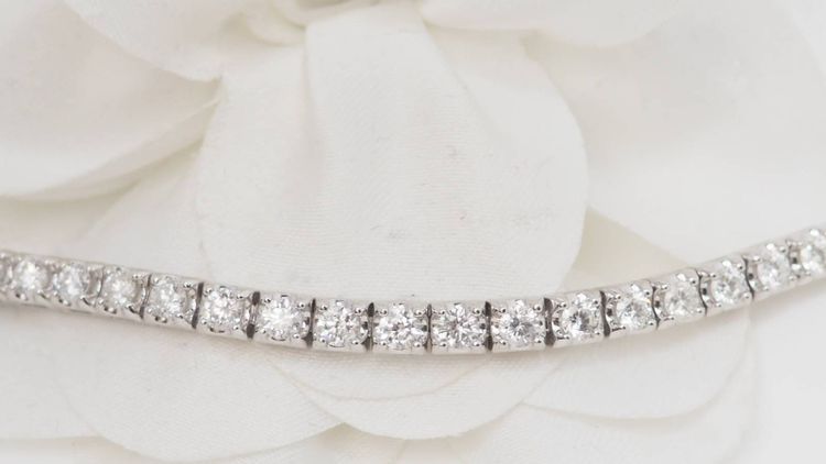 Bracelet rivière en or blanc et diamants 4cts