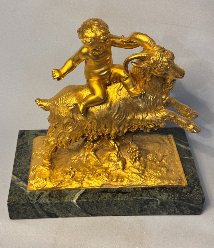 Sculpture en bronze doré Bacchus ou putto sur un bouc XIXè