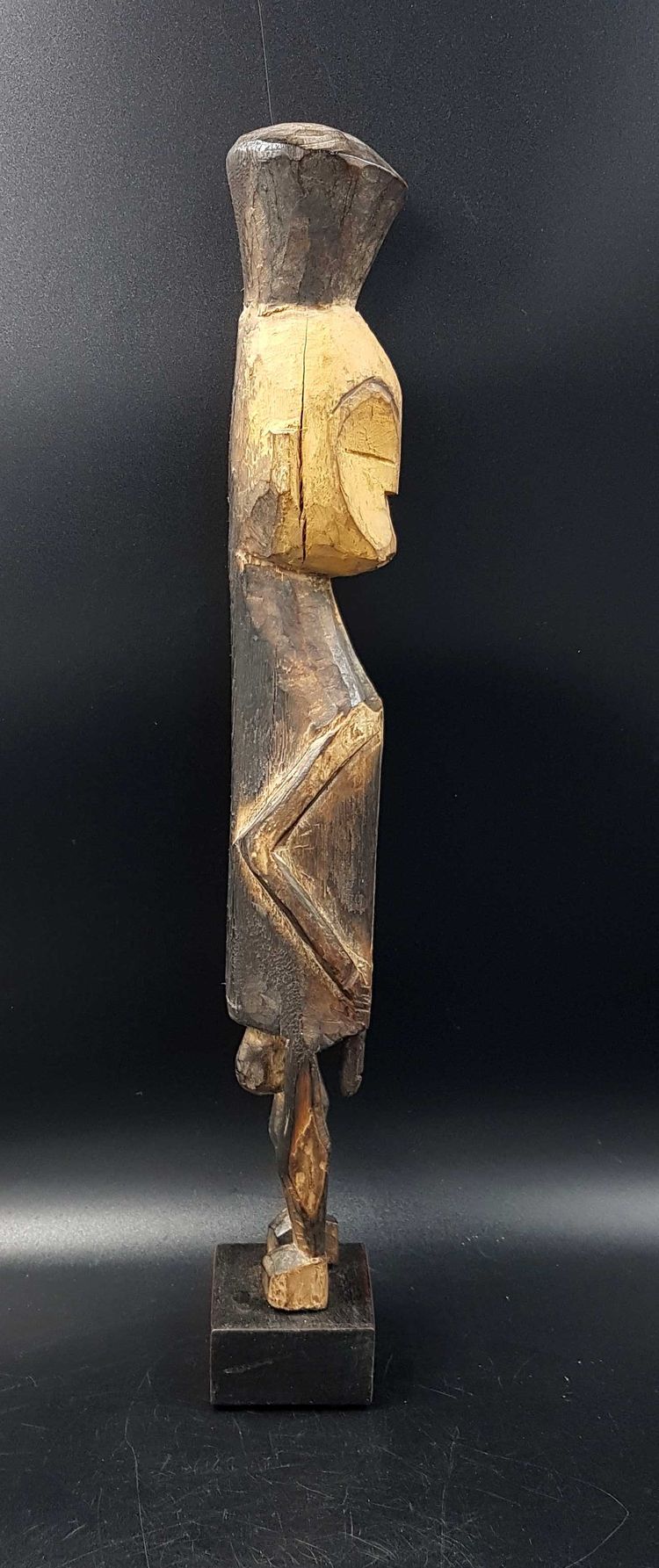 Statue d'ancêtre du peuple Mbole, R.D.C.