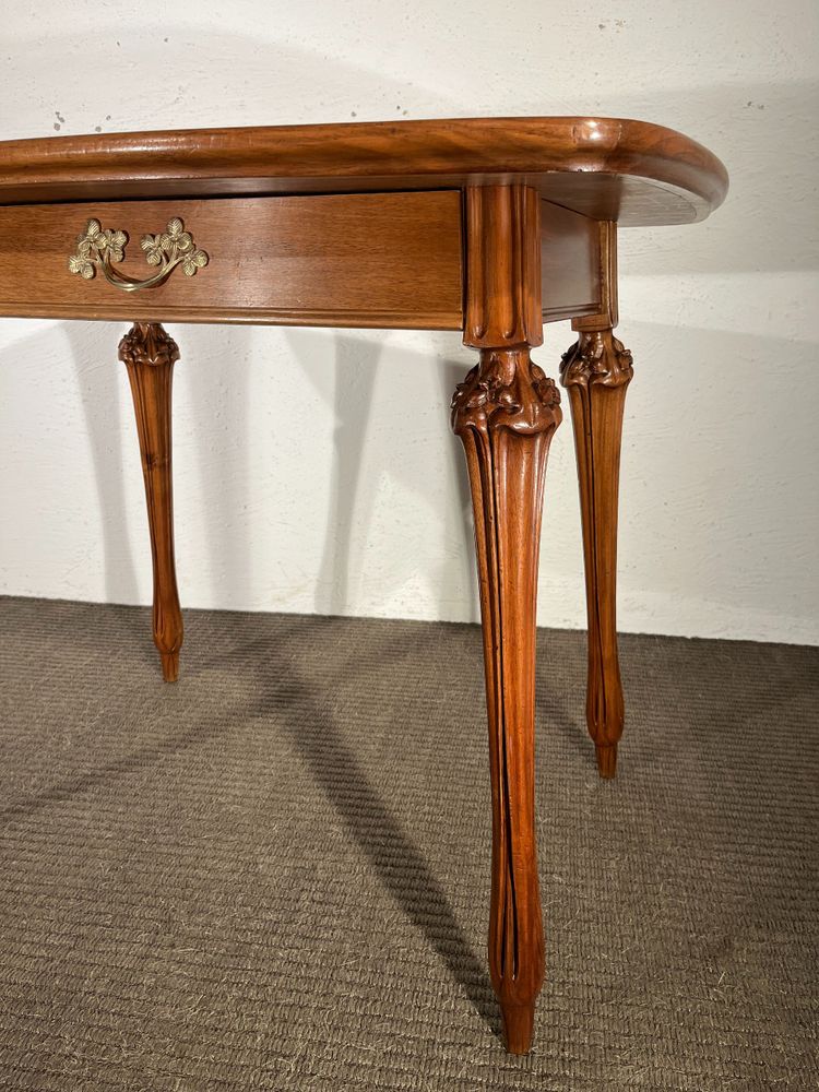  Louis Majorelle table