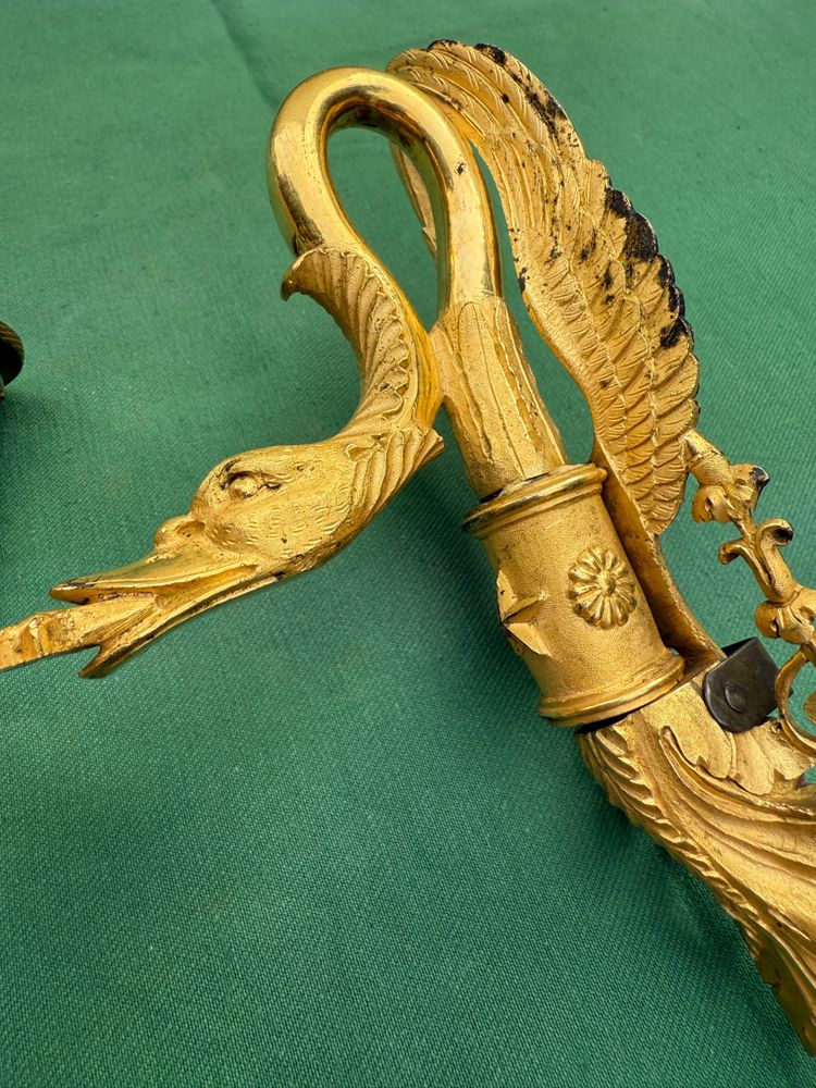 Charming pair of ormolu swan-neck sconces, Empire period
