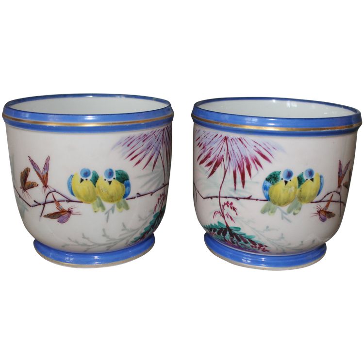 Pair of hand-painted Paris porcelain pot holders from the Louis Philippe period