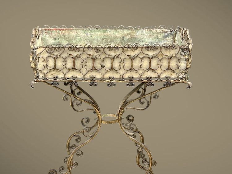 FIORIERA IN FERRO BATTUTO SU GAMBE CON VASCA IN ZINCO DEL PERIODO NAPOLEONICO III