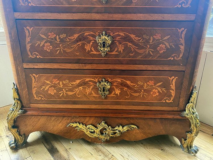 Segreteria in legno intarsiato con piano in marmo. Napoleone III