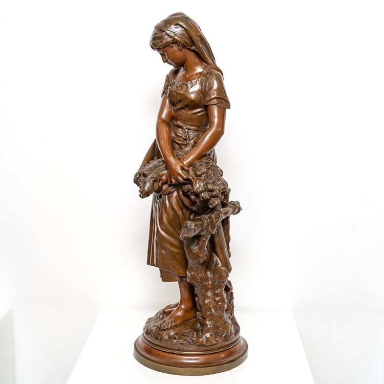 Scultura - Ragazza con covone di grano , Mathurin Moreau (1822-1912) - Bronzo