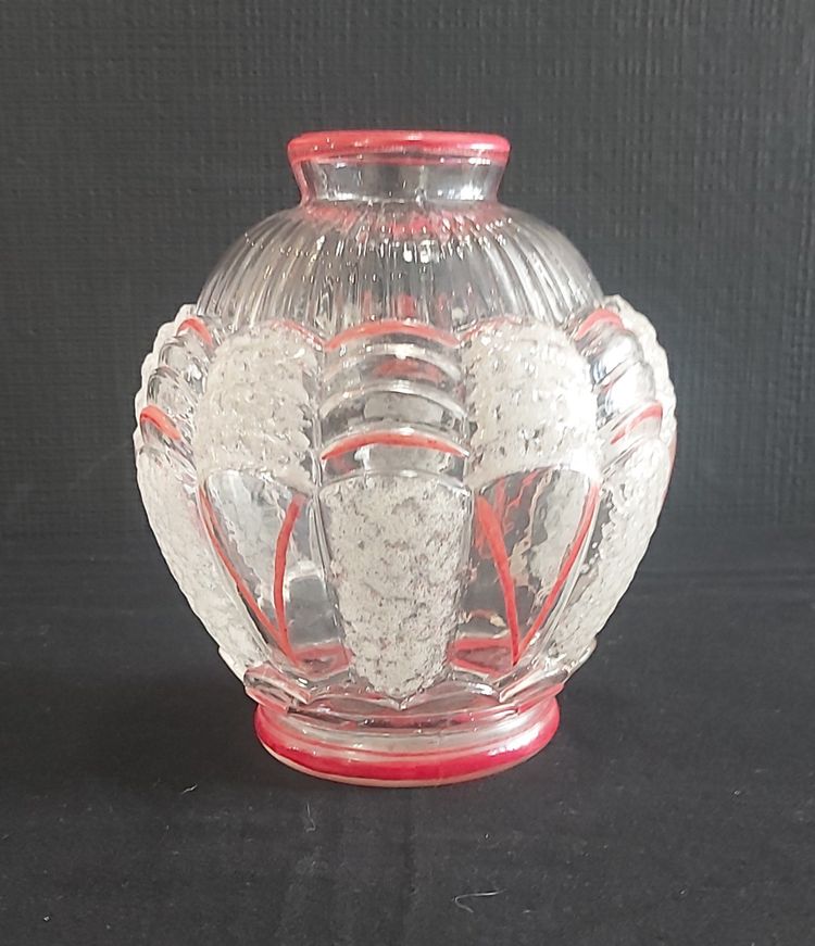Art Deco ball vase signed Espaivet France