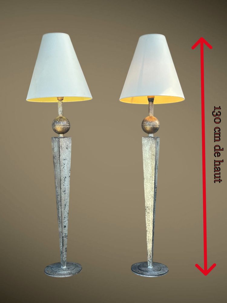 LARGE PAIR OF 70S LAMPS IN SILVER-PLATED METAL, 1.30 METRES HIGH