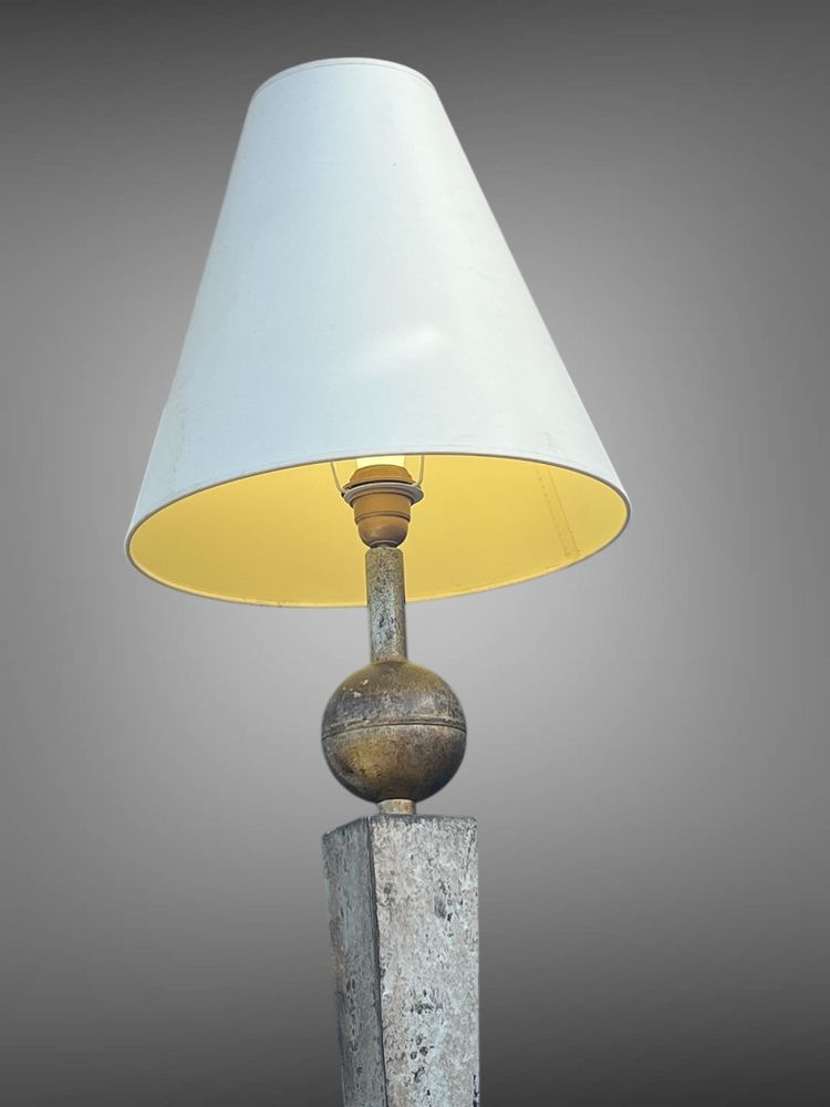 LARGE PAIR OF 70S LAMPS IN SILVER-PLATED METAL, 1.30 METRES HIGH