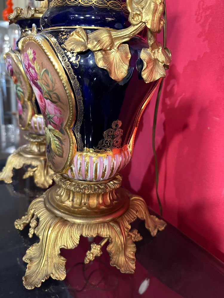 Paire De Lampes à Pétrole En Bleu De Four Et Bronze Doré 