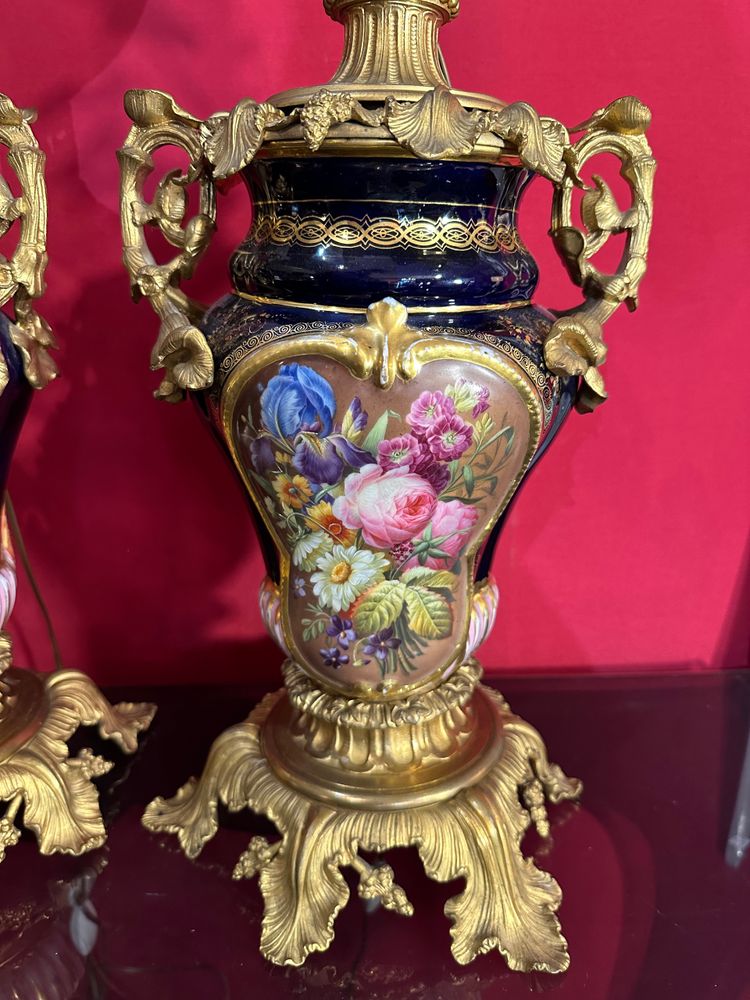 Paire De Lampes à Pétrole En Bleu De Four Et Bronze Doré 
