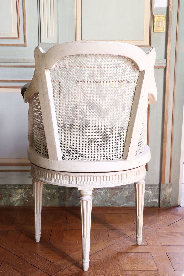Louis XVI cabinet armchair with swivel seat