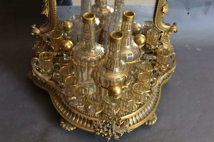 Cantinetta per liquori in bronzo dorato XIX secolo