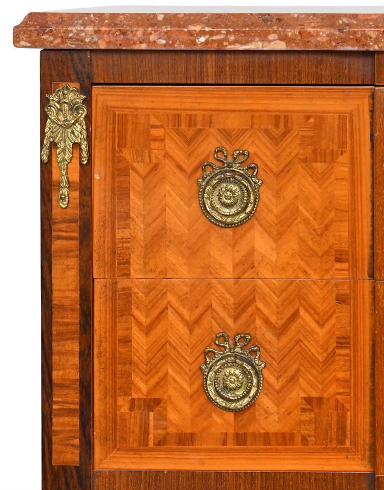 Cassettone intarsiato in stile Luigi XVI