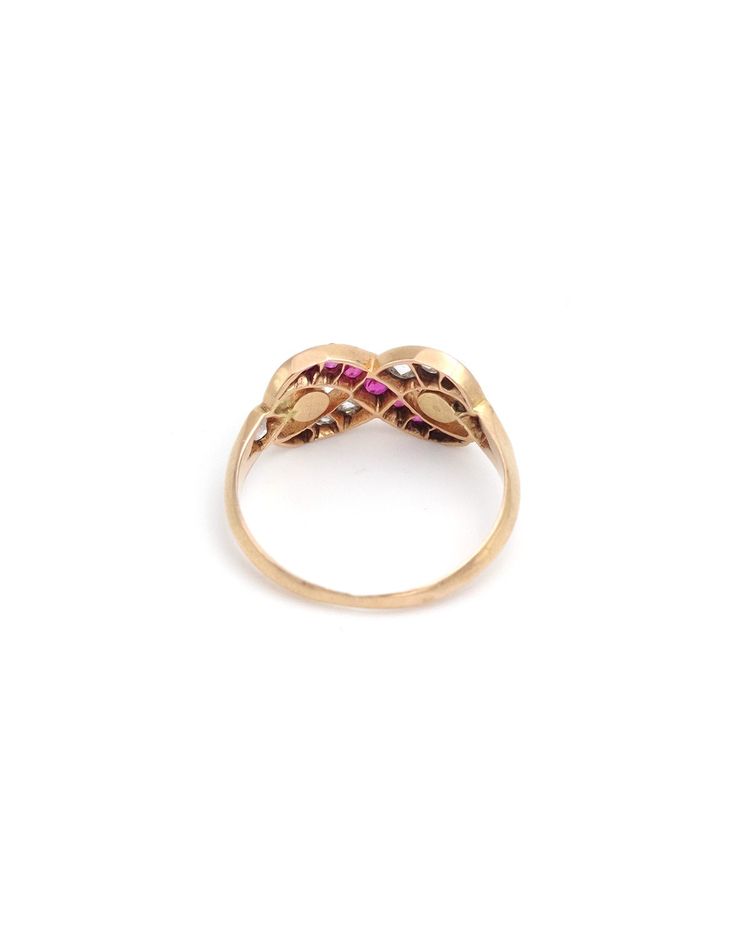 Ancienne bague symbole infini en or 18k, bague rubis, diamants taille rose, bague ancienne