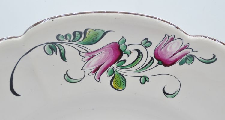 Chinese-style plates,
