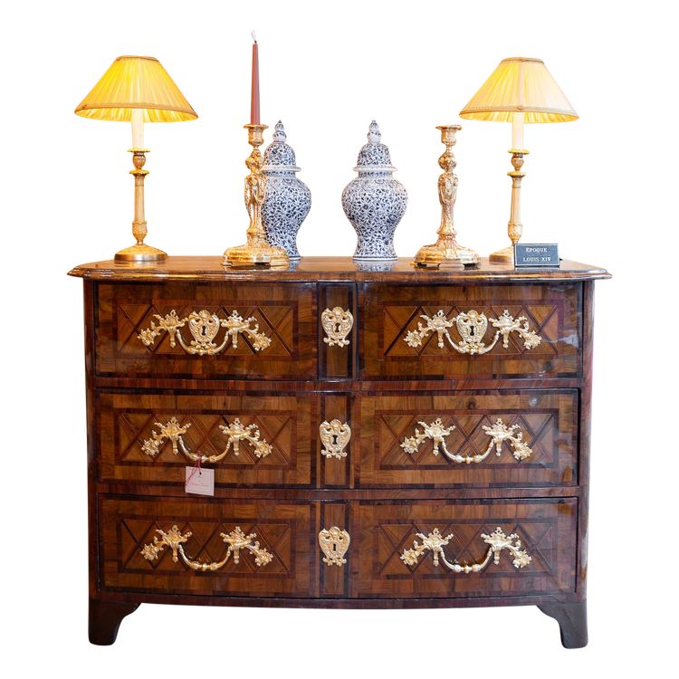 Dauphiné époque Louis XIV Commode à Marqueterie Géométrique Vers 1700