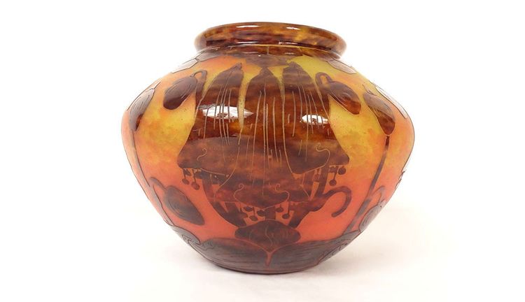 Small Vase Boule Le Verre Français Schneider Campanules Pâte de Verre 20th century