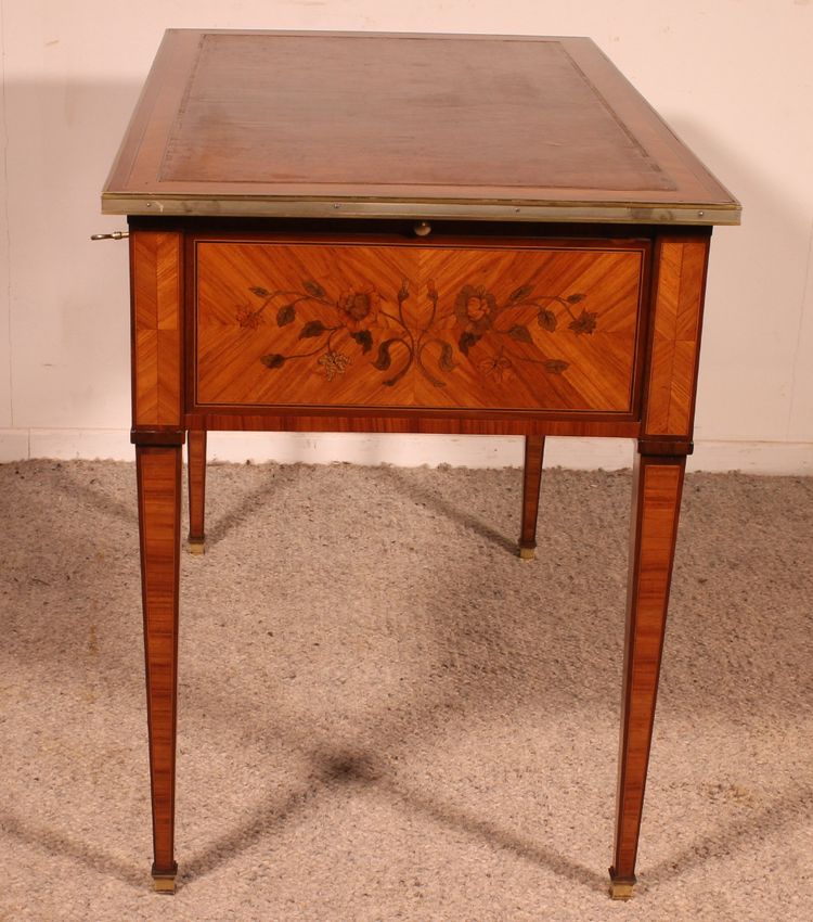 Bureau Plat in palissandro Luigi XVI