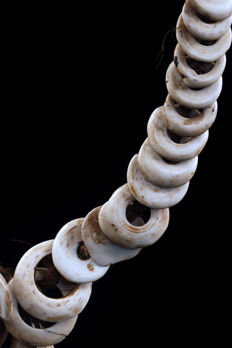 Prunkhalskette, Stammeskunst, Ozeanische Kunst, Papua-Neuguinea, Traditionelles Ornament