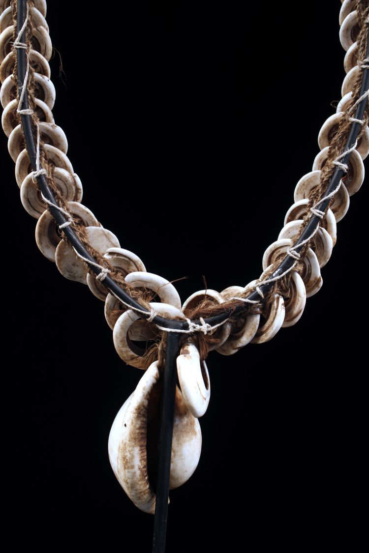 Prunkhalskette, Stammeskunst, Ozeanische Kunst, Papua-Neuguinea, Traditionelles Ornament