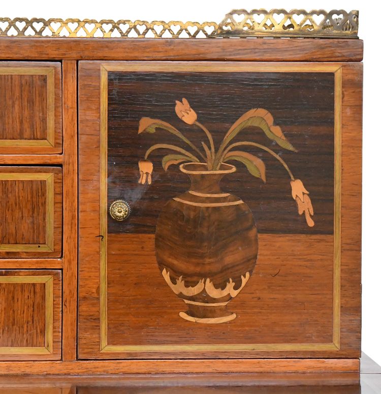 Bureau bonheur du jour en marqueterie dans le goût de Charles Topino