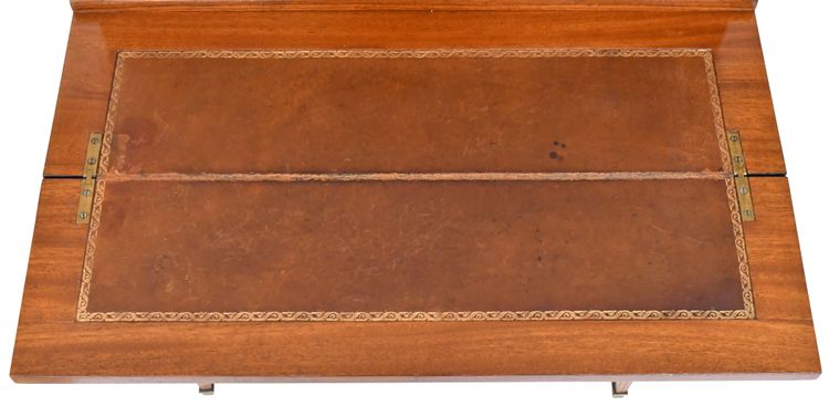 Bureau bonheur du jour en marqueterie dans le goût de Charles Topino