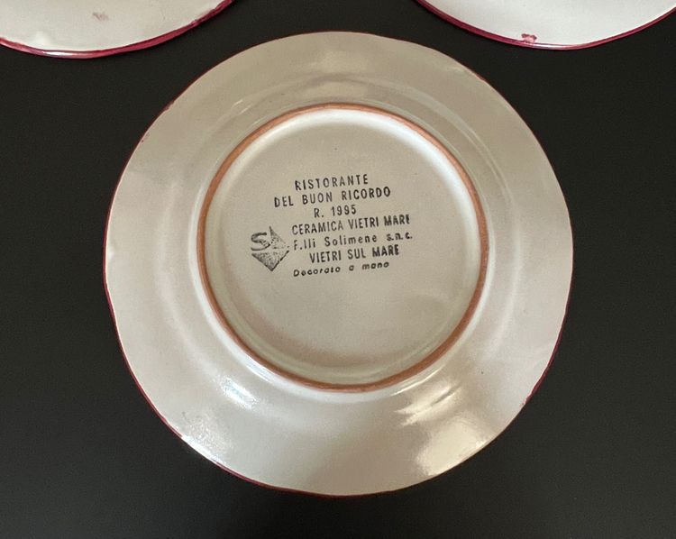 Piatti del Ristorante del Buon Ricordo "Italia" di Ceramica Vietri Mare, Italia 1995