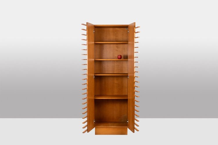 Éric Miomandre. Armadio in faggio biondo. XX secolo. LS51791009P