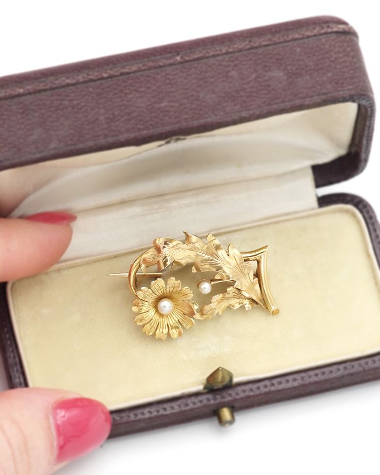 Broche fleur perles en or 18k, broche ancienne, perle de culture, bijou ancien