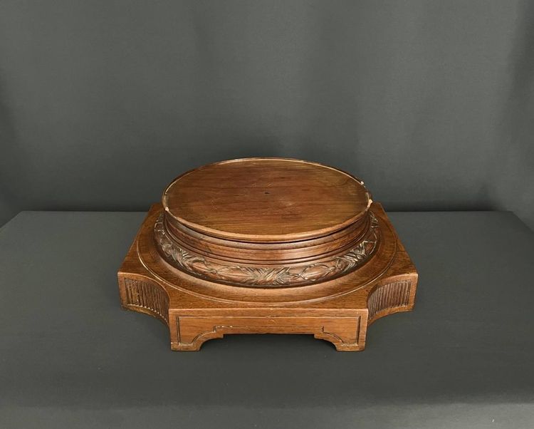 Socle en bois sculpté – signé ED. Mauvert LET Toulouse 