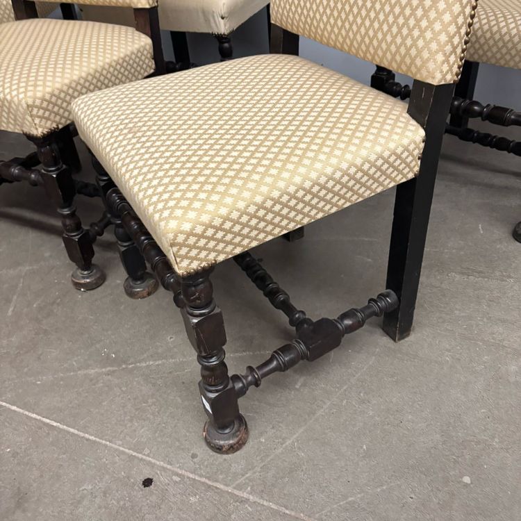 Group of six spool chairs, late 19th century, back with fabric, mis 180, seat 50x64 cm