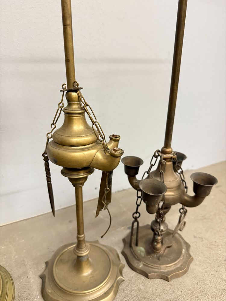 Groupe ancien de 5 lampes à huile en bronze doré, 19ème siècle mis63x16cm