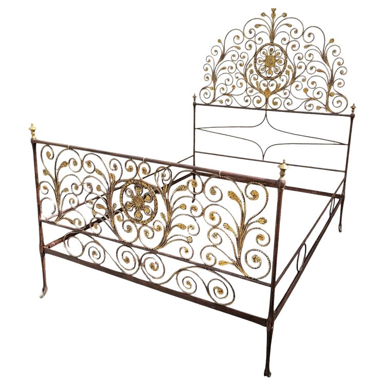 Letto Genova in ferro dipinto, larghezza 145 cm, inizio XIX secolo