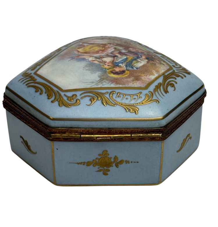 Château de Longpré Boîte à bijoux en porcelaine 
