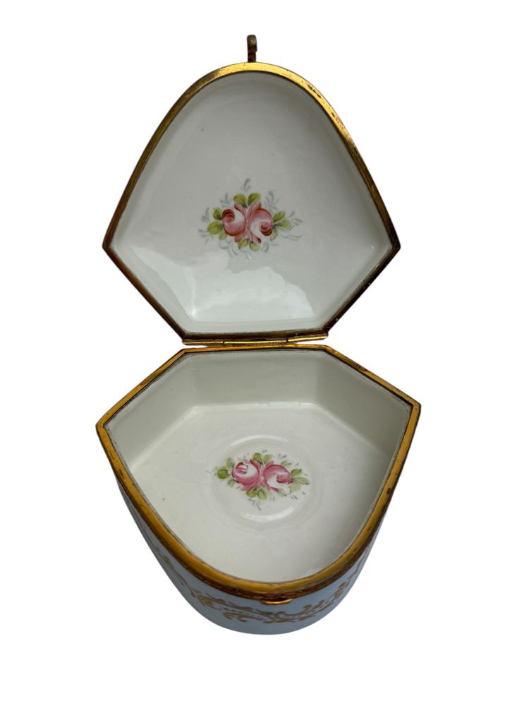 Château de Longpré Boîte à bijoux en porcelaine 