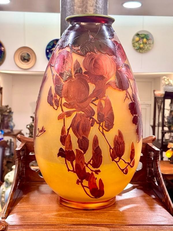 Emile Gallé Important Art Nouveau "Magnolias" Vase