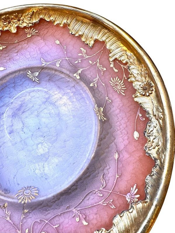 Daum Nancy Pair of Art Nouveau "Pâquerettes" Cups