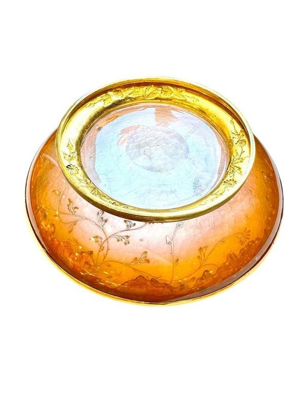 Daum Nancy Pair of Art Nouveau "Pâquerettes" Cups