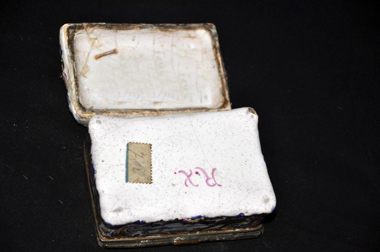 Pair De Boîtes à Tabac Faïence Signées époque XVIIIe