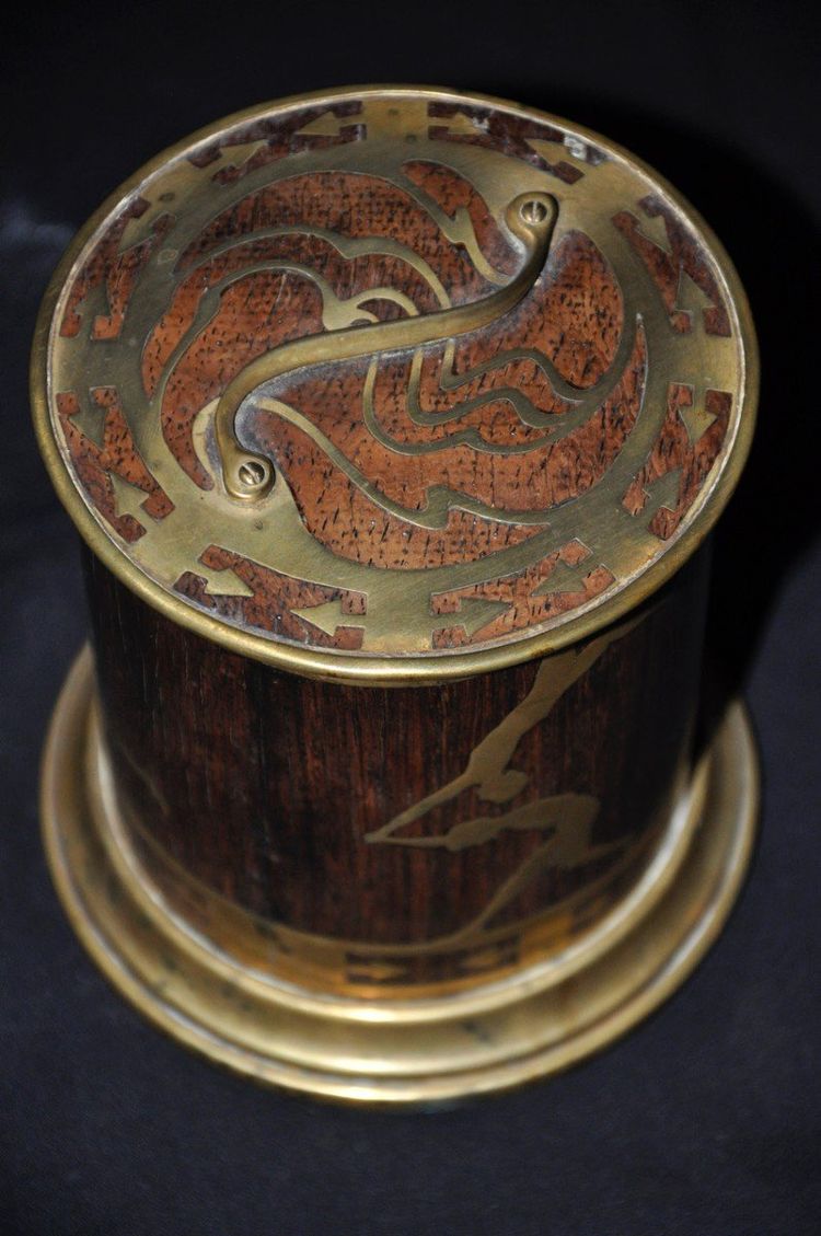 Art Deco Tabakbehälter In Bronze Und Palisander Intarsien Circa 1920