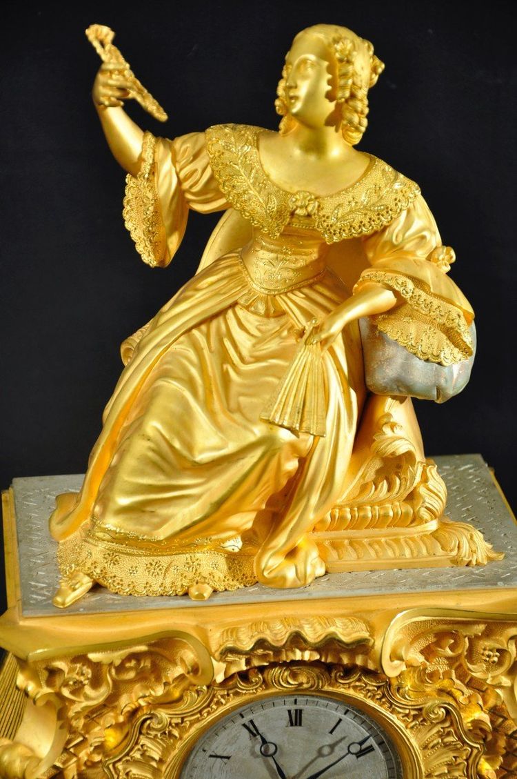 Madame De Sévigné XIXᵉ Gilded Bronze Leaf Clock