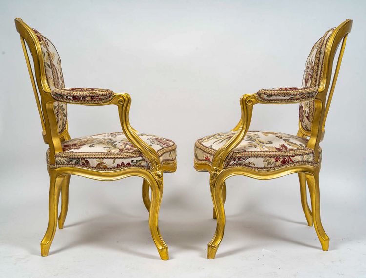 Georges Jacob reçu Maitre en 1765 Quatre fauteuils en bois doré d’époque Louis XV vers 1765-1770