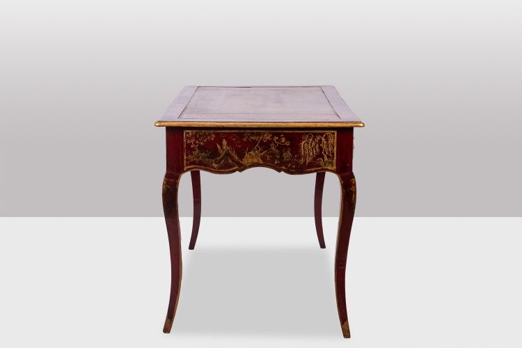 Scrivania piatta in stile Luigi XV decorata con scene lacustri. Circa 1800. LS60861809U