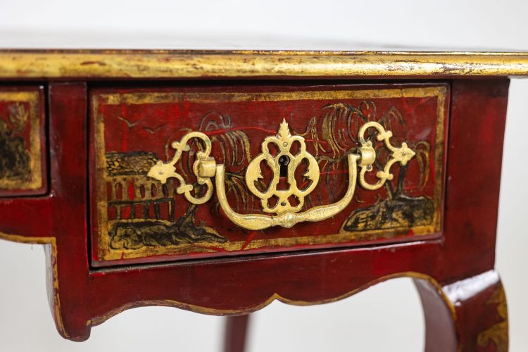 Scrivania piatta in stile Luigi XV decorata con scene lacustri. Circa 1800. LS60861809U