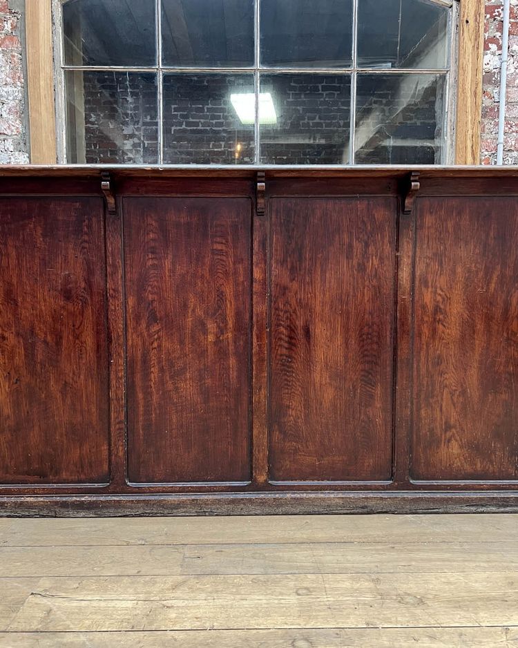 Bar counter