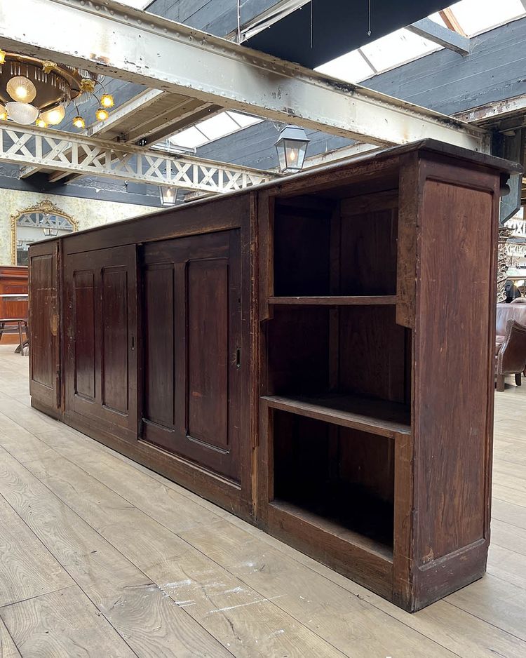Bar counter