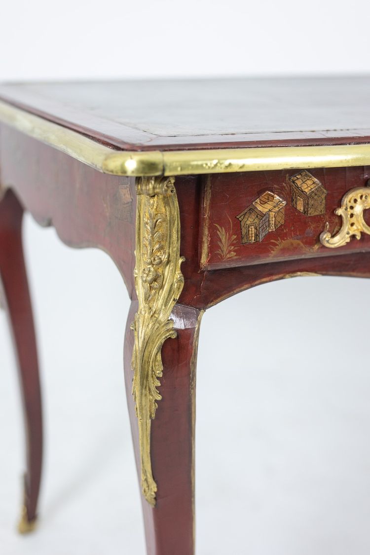 Scrivania piatta in stile Luigi XV decorata con scene lacustri. 1850 circa. LS61582509P